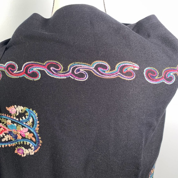Black Hand Embroidered Cashmere Shawl - Picture 7 of 8